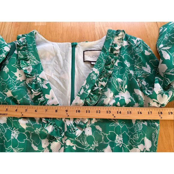 Alexis Green & White Floral Long-Sleeve Ruffle Romper SZ L - Picture 8 of 12
